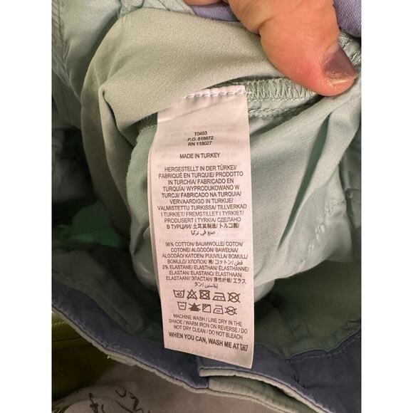 Boden women’s sage green crop chino pants size 4 - Picture 7 of 7